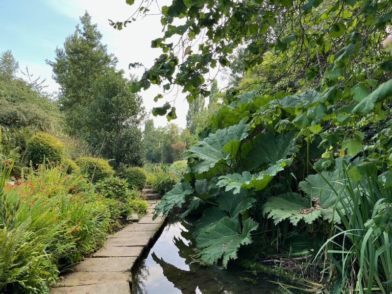 Nutbourne Village Gardens